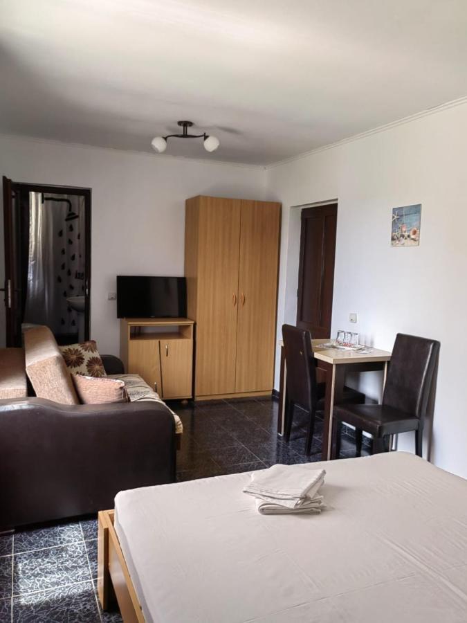 Hotel Casa Alexandru Două Mai Exteriér fotografie