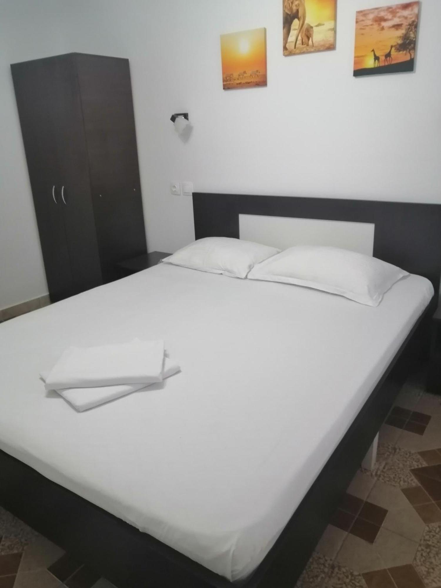 Hotel Casa Alexandru Două Mai Exteriér fotografie
